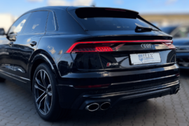 audi-sq8-hinten-it